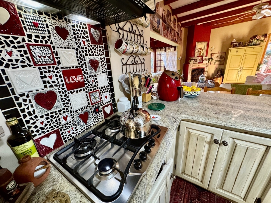 5 Bedroom Property for Sale in Van Der Hoff Park North West